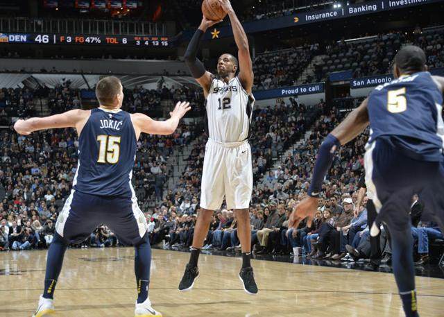 mk体育首页-【人物】提前下车！阿德的6年马刺生涯 遗憾大于喜悦